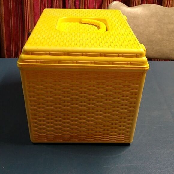 Vintage Yellow Woven Sewing Box Two trays Wil-hold by Wilson Cottagecore - Picture 4 of 13